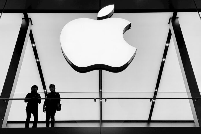 Apple Abandons Electric Car Project