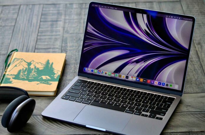 Touchscreen MacBooks Could Arrive in the Next Few Years, But Not Before Major iPad Changes