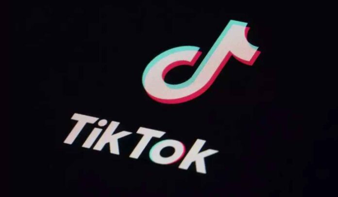 TikTok Expands DMs with Voice Notes and Photo Sharing