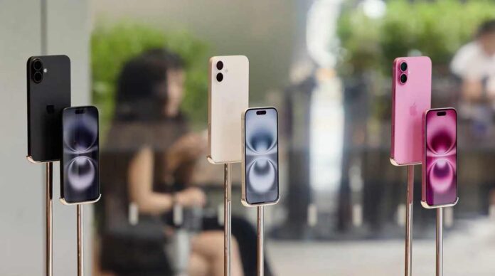 iPhone 17 Prepares for Battle: Android Rivals Bring the Heat