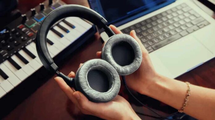 Beyerdynamic DT 270 Pro Bring Studio Sound to USB-C Devices at an Affordable Price