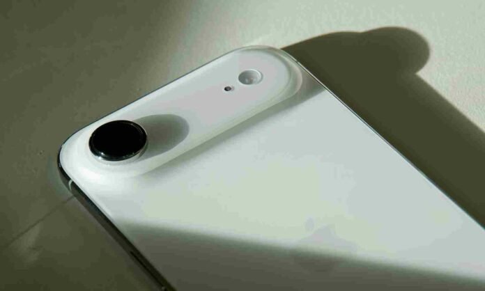 iPhone Air 2 Rumors Suggest Apple Isn’t Giving Up on Ultra-Thin Phones Yet